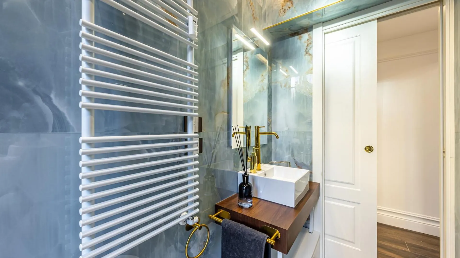 Central Station, Luxury & Modern With All Comfort! Milan 0*,  Italy