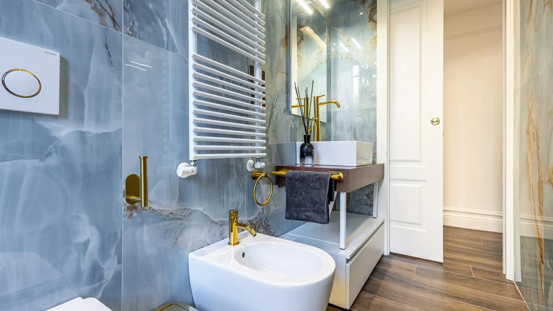 Central Station, Luxury & Modern With All Comfort! Milan Apartment
